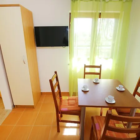 Zemljak Ferienhaus Sukošan